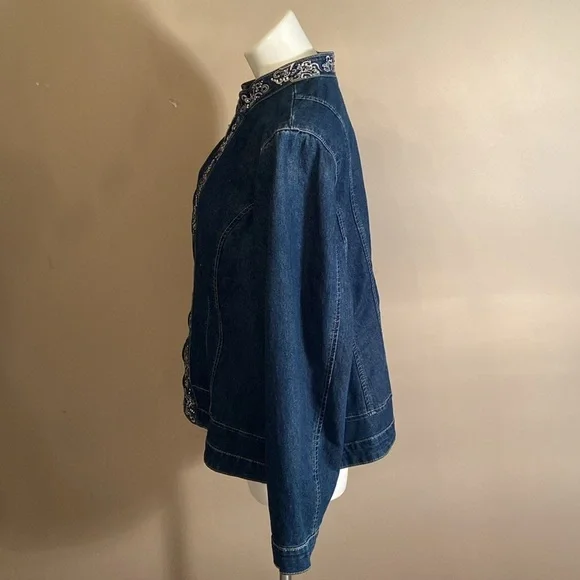 Baccini Women’s Studded Embroidered Cotton Blend Jean Jacket Size 2X Plus Size - Picture 2 of 5